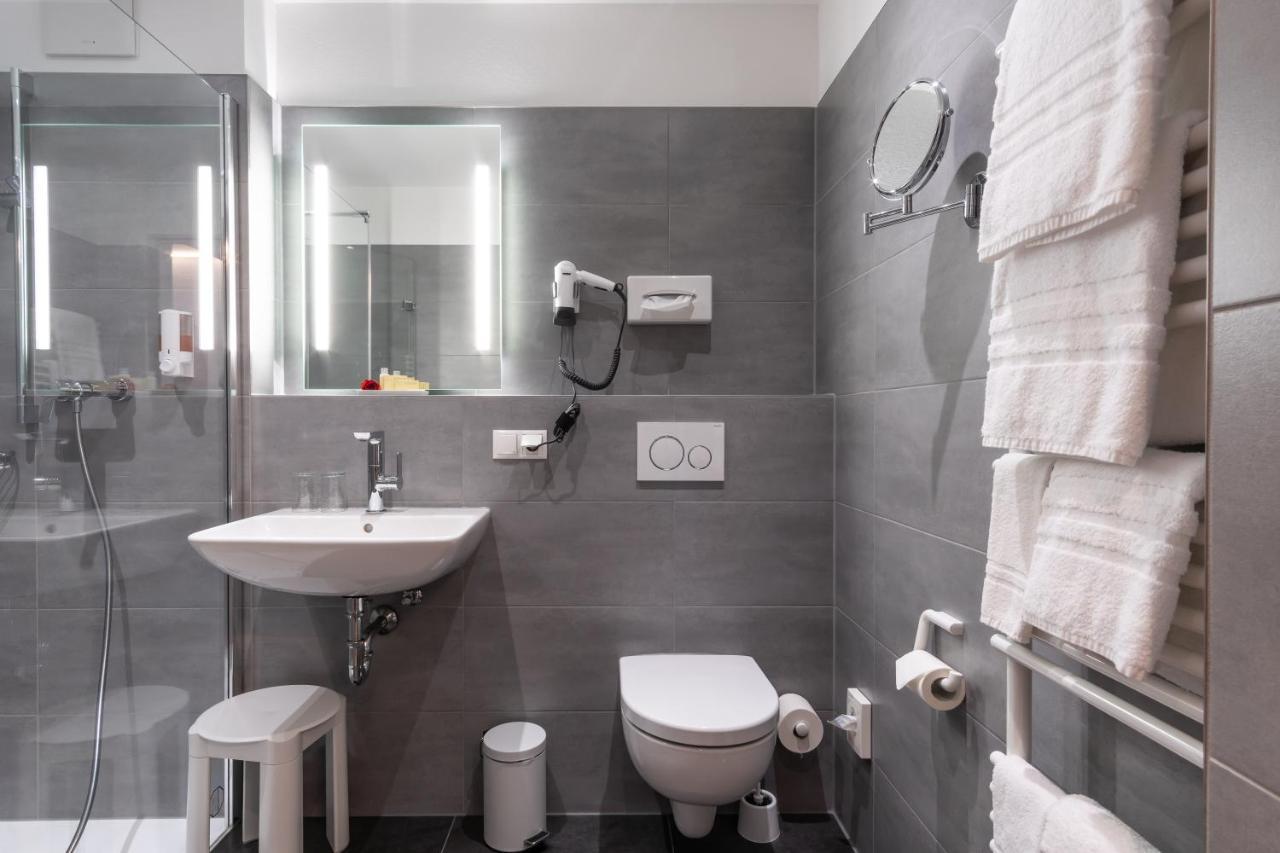 Hotel Elysee Seligenstadt Exteriör bild