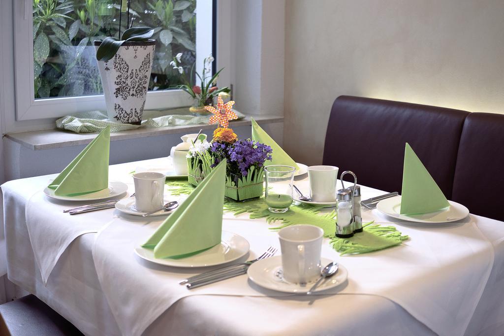 Hotel Elysee Seligenstadt Exteriör bild